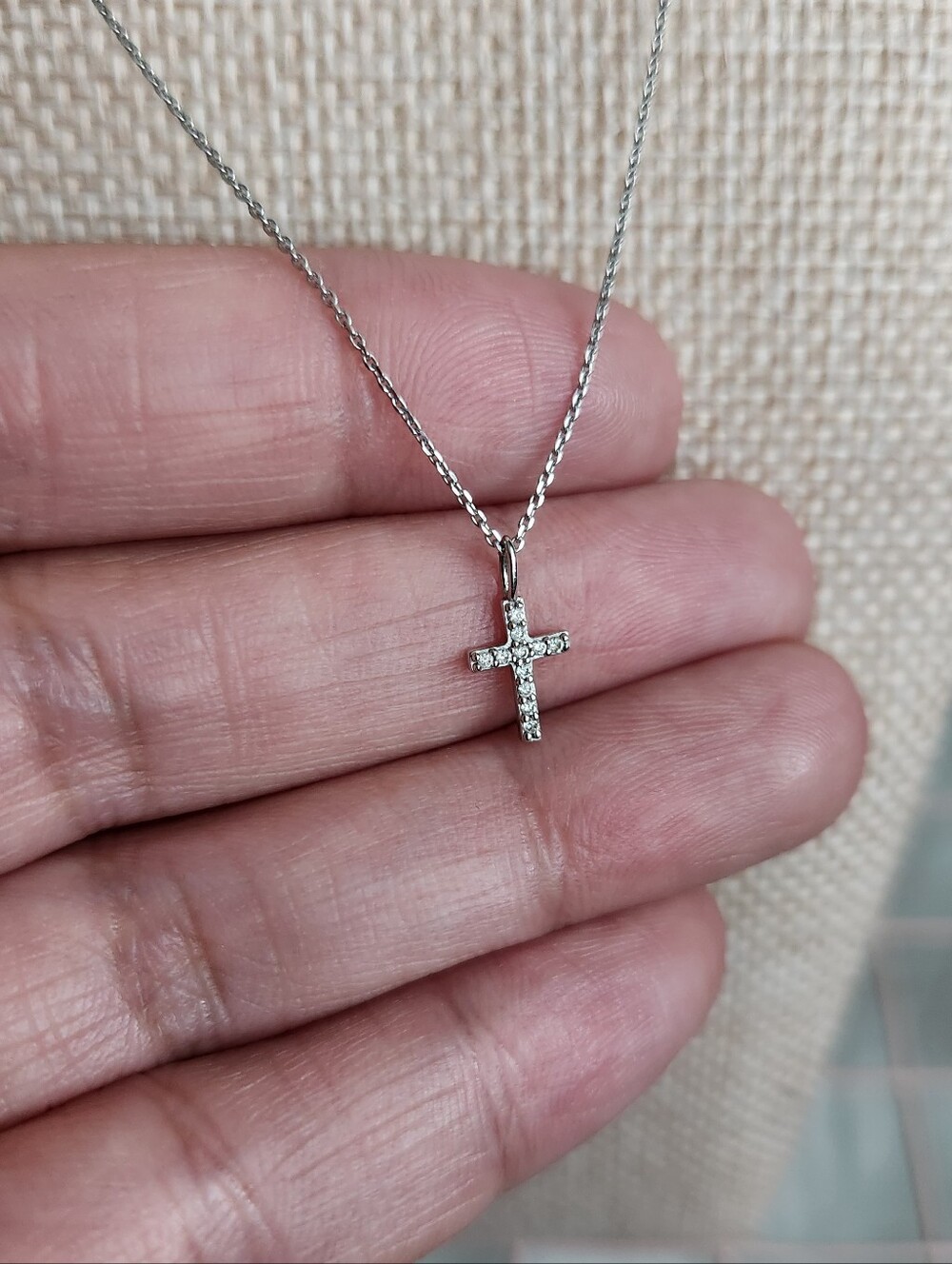 Kendra Scott Diamond 14k Silver Cross Pendant Necklace - Picture 4 of 11